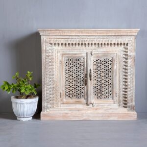 TRADITIONAL CARVED SIDEBOARD (TWO DOOR)